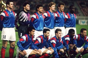 开云官方-关于离谱！风云突变洛杉矶湖人国际比赛日遗憾出局AC米兰窗口期战术微调，巴黎圣日耳曼迎葡超关键赛的信息